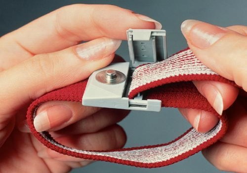 สายรัดข้อมือกันไฟฟ้าสถิตแบบไร้สาย สายกราวด์ข้อมือกันไฟฟ้าสถิต Red economy wrist straps bsc